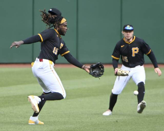 7270721_web1_ptr-BucsRedSox12-042224