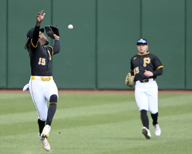 7270721_web1_ptr-BucsRedSox13-042224