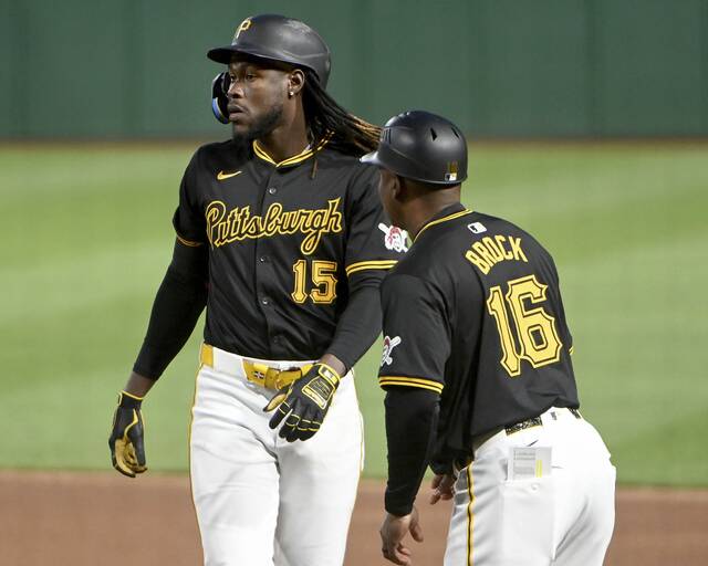 7273518_web1_ptr-BucsBrewers03-042324