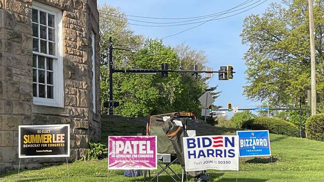 7275989_web1_ptr-PrimaryPolls-sign