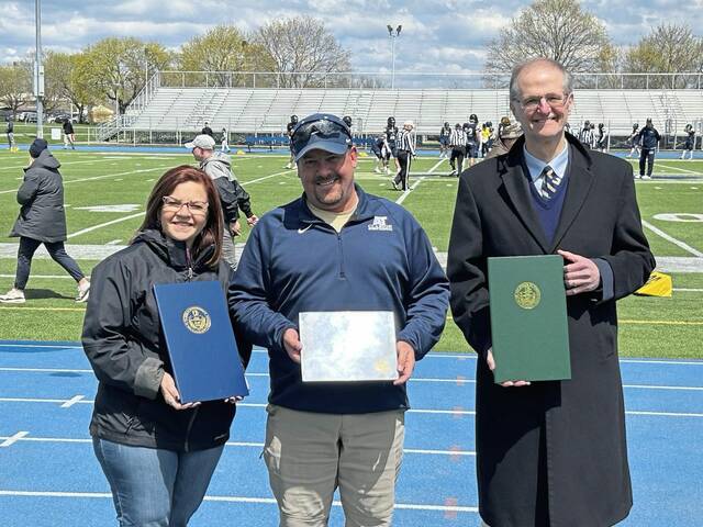 Norwin notebook: Trainer honored for life-saving efforts