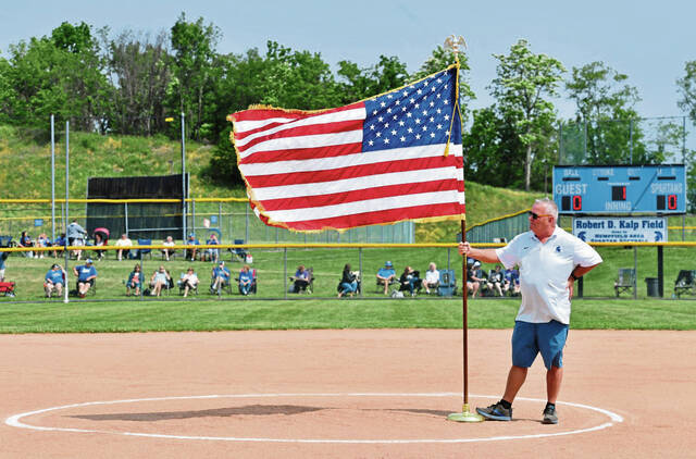 Longtime teacher, athletic director Tom Evans named 2024 Ferrante Award winner