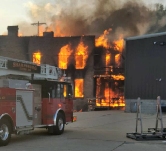 7297427_web1_her-sharpsfire2crop-043024