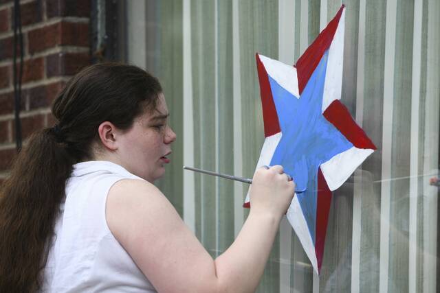 7301039_web1_gtr-lo-WNWindowPaint001-050124