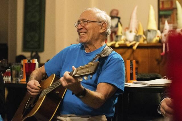 6958045_web1_gtr-bluegrass6-012824A