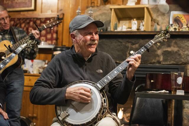 6958045_web1_gtr-bluegrass8-012824
