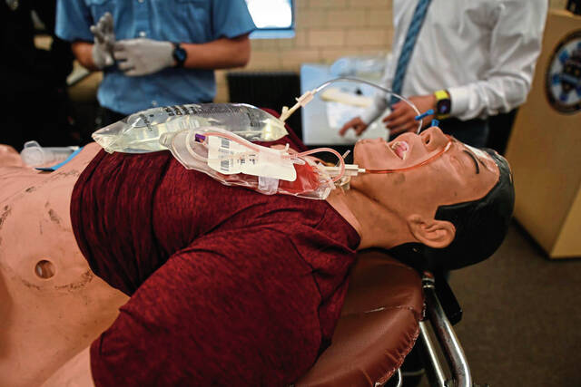 7289753_web1_ptr-EMSblood002-050224