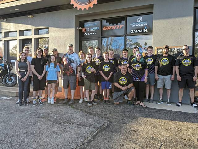 Plum Mustang mountain bike team gears up for season of growth, camaraderie