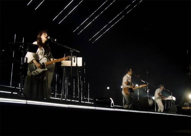 7311781_web1_PTR-deathcab14