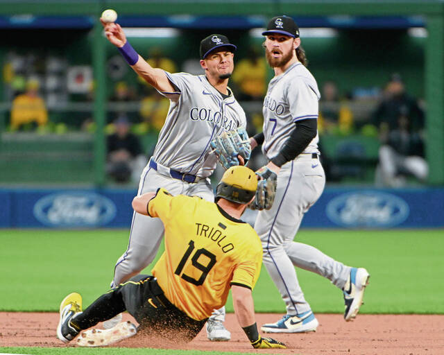 7313022_web1_ptr-BucsRockies03-050424