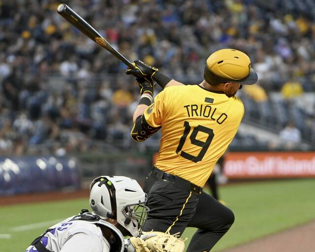 7313022_web1_ptr-BucsRockies10-050424