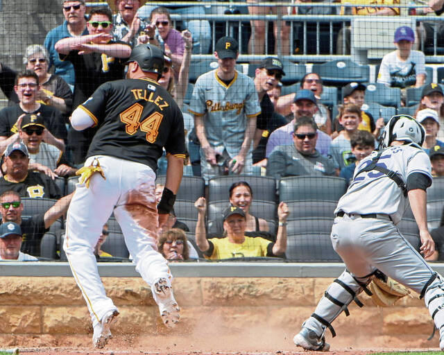 7318576_web1_ptr-BucsRockies09-050624