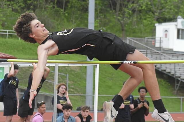 Quaker Valley boys, girls sweep WPIAL 2A track championships