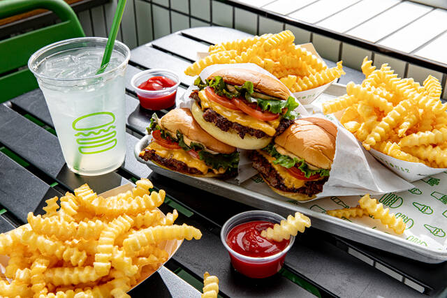 7323535_web1_ptr-ShakeShack-070623