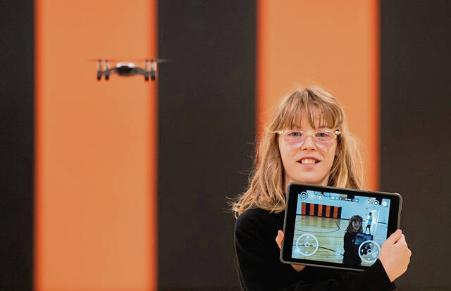 7323542_web1_vnd-drones1