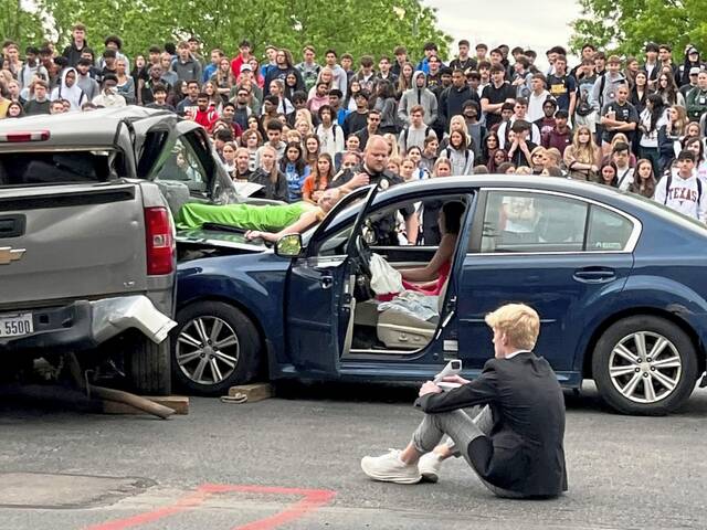 7330742_web1_naj-mockcrash-051624-2