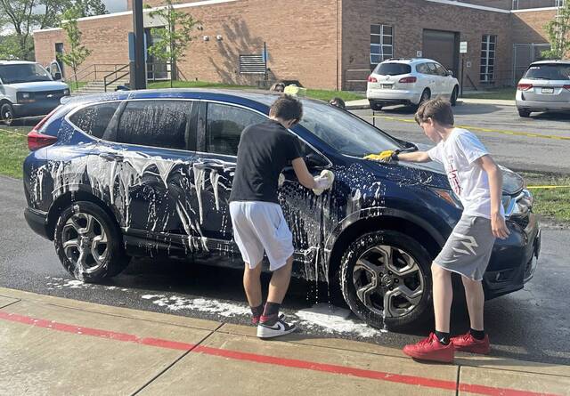 7334936_web1_sig-carwash2