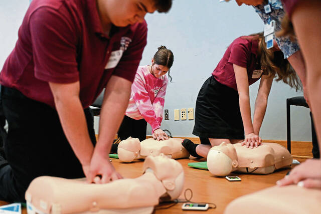 7342339_web1_gtr-StudentsWestmoHospital006-051424