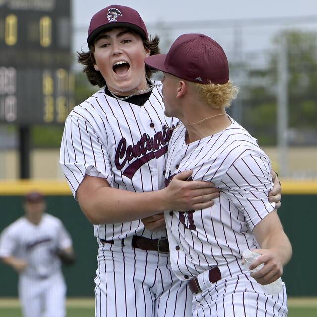Greensburg Central Catholic fends off Washington in Class 2A 1st round