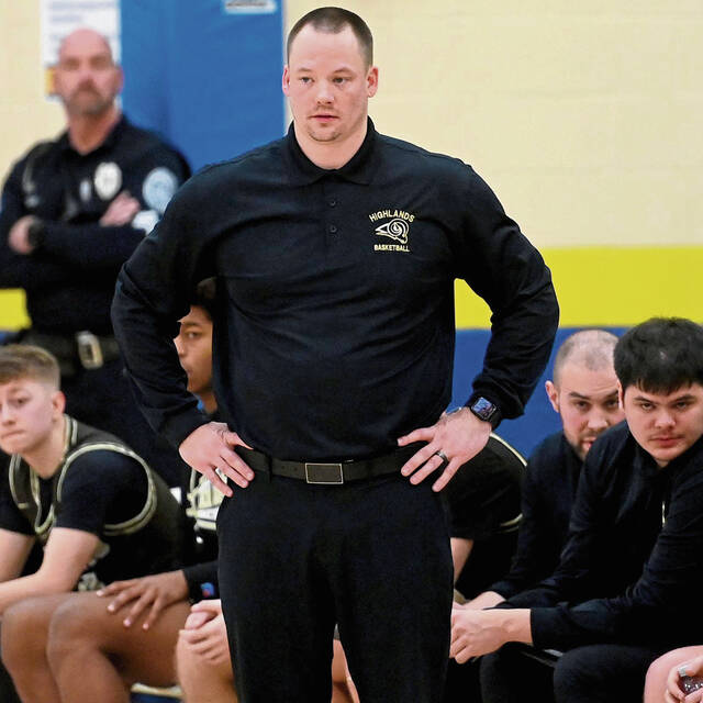 Chartiers Valley ‘checked all of the boxes’ for new boys basketball coach Corey Dotchin