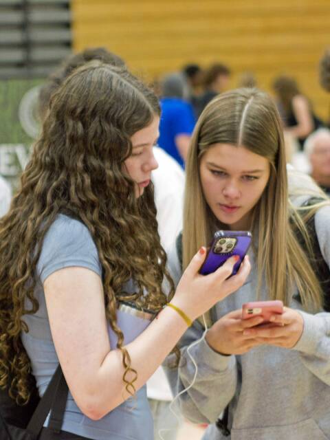 7349260_web1_nhj-communityconnections-052322-8