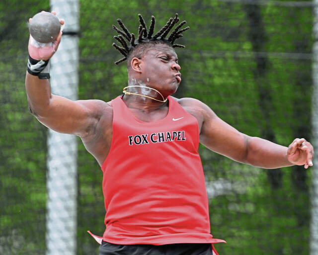 Fox Chapel thrower fights through finger injury to get his hands on PIAA berth