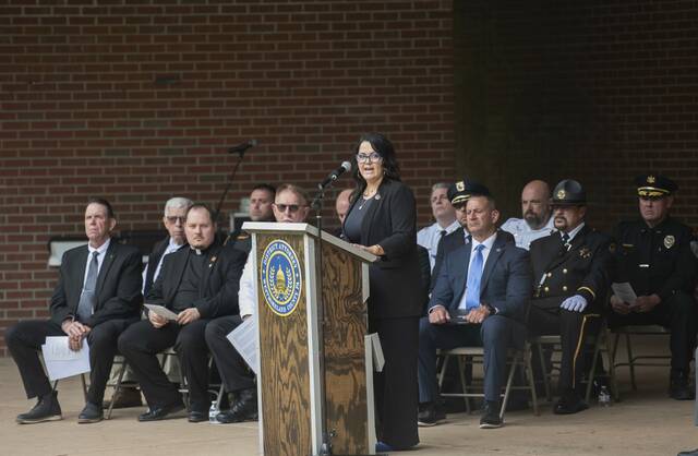 7353383_web1_gtr-PoliceMemorial3-051724