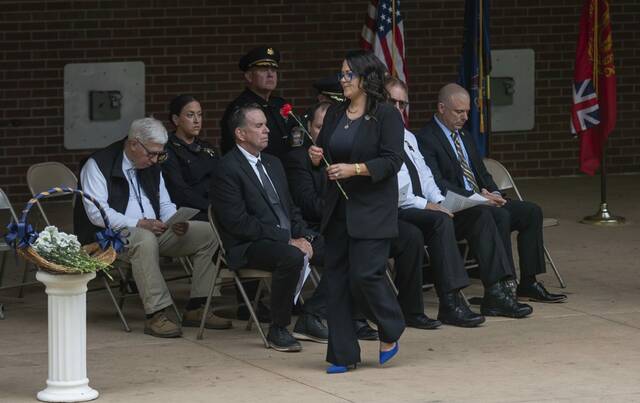 7353383_web1_gtr-PoliceMemorial6-051724