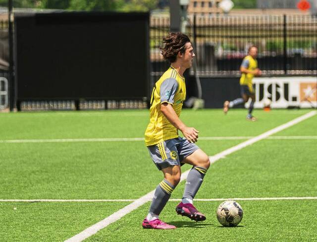 Fox Chapel junior signs with Riverhounds