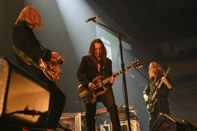 7363141_web1_ptr-GretaVanFleet004-051924