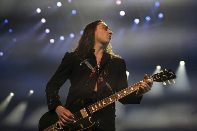 7363141_web1_ptr-GretaVanFleet017-051924