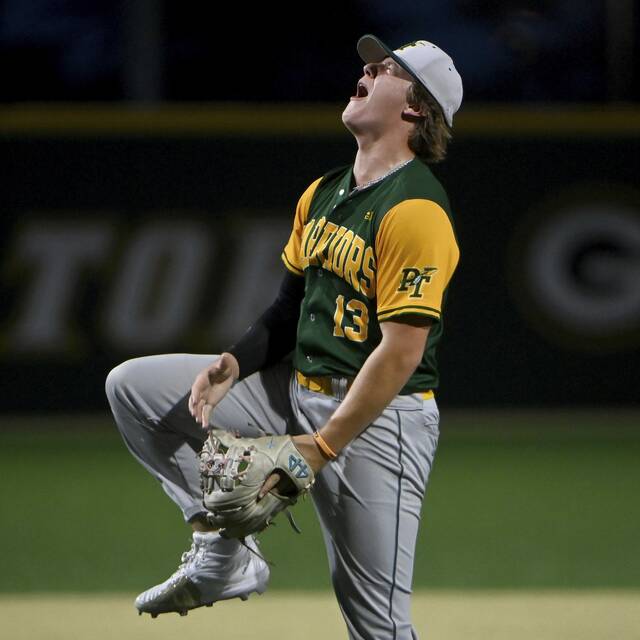 Penn-Trafford squeezes past Fox Chapel in another tight game between section rivals