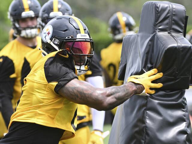7369606_web1_ptr-Steelers16-052224