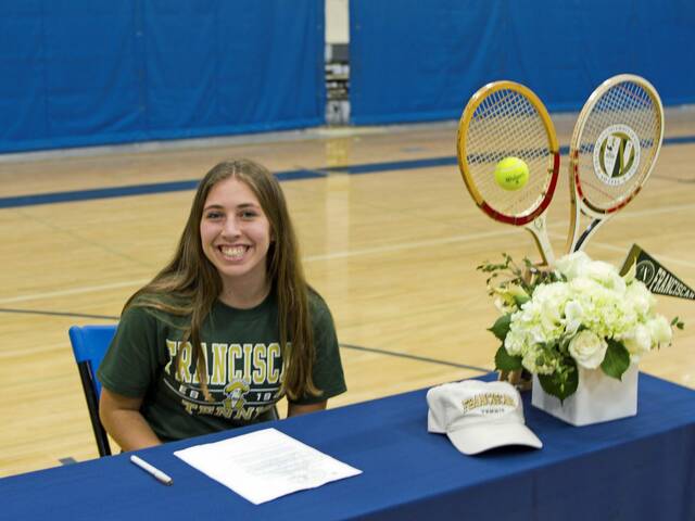 7369713_web1_hj-aquinasathletes-053024-4