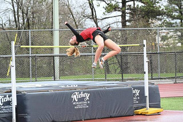 Fox Chapel track goes above and beyond at WPIAL meet