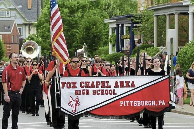 7387743_web1_Her-parade-020624-5