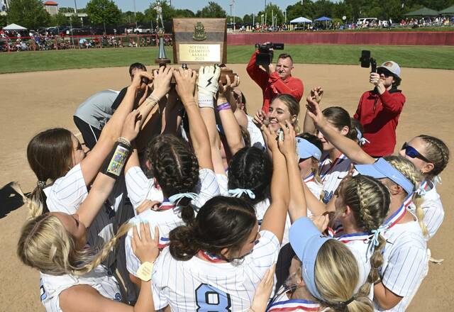 Seneca Valley fights off Norwin upset bid to win 4th WPIAL softball championship