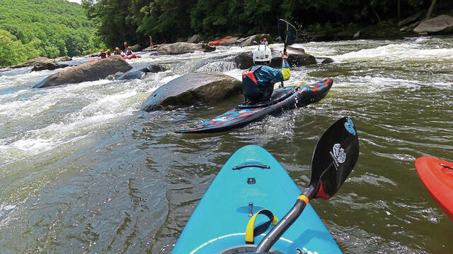 6835360_web1_GTR-raftingsafety04