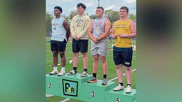 Gateway’s Dino Nadarevic caps season with PIAA shot put medal
