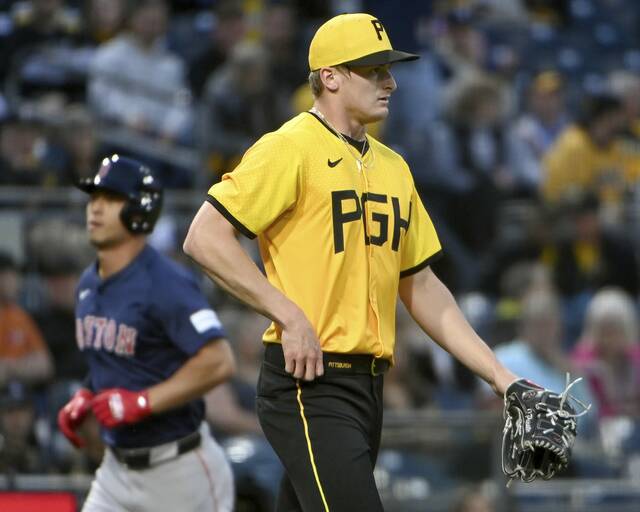 7406914_web1_ptr-bucsredsox06-042024