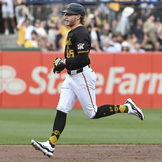 7413859_web1_ptr-BucsDodgers08-060524