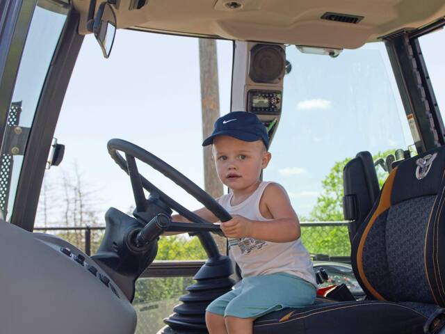 7423107_web1_bpj-touchatruck-062724-1