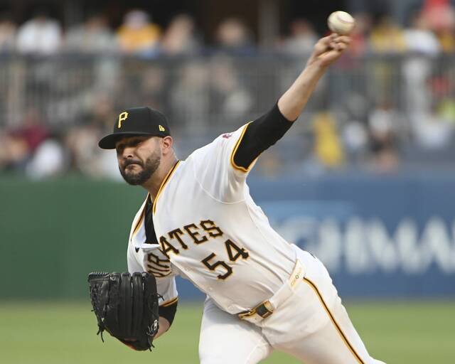 7423572_web1_ptr-BucsGiants01-052224