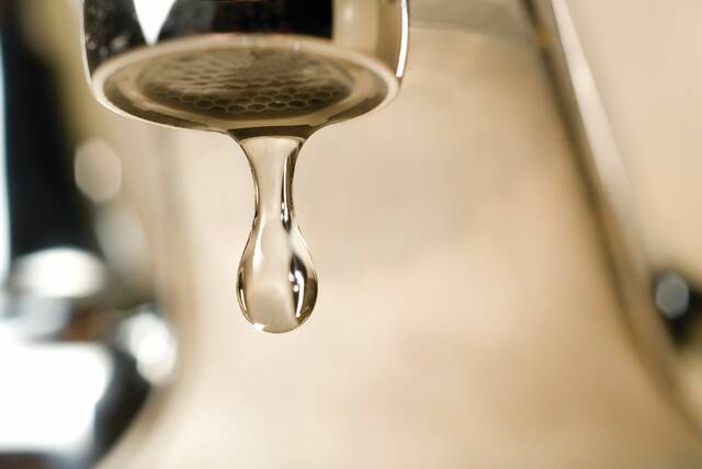 7432560_web1_vnd-waterfromfaucet-061224
