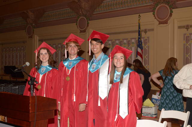 7432610_web1_her-fcGRAD5-062024