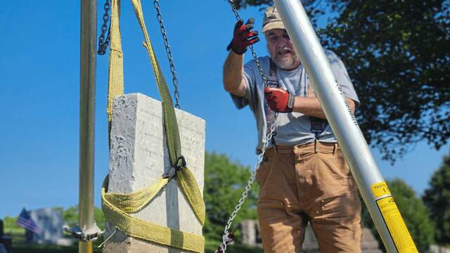7436706_web1_gtr-headstones7-061324