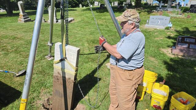 7436706_web1_gtr-headstones8-061324