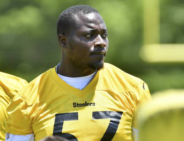 7445562_web1_ptr-Steelers02-061122