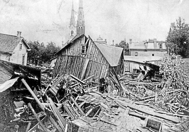 7446579_web1_JtownFlood2