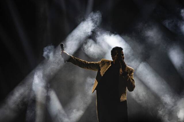 7449762_web1_PTR-LionelRichie7-061724